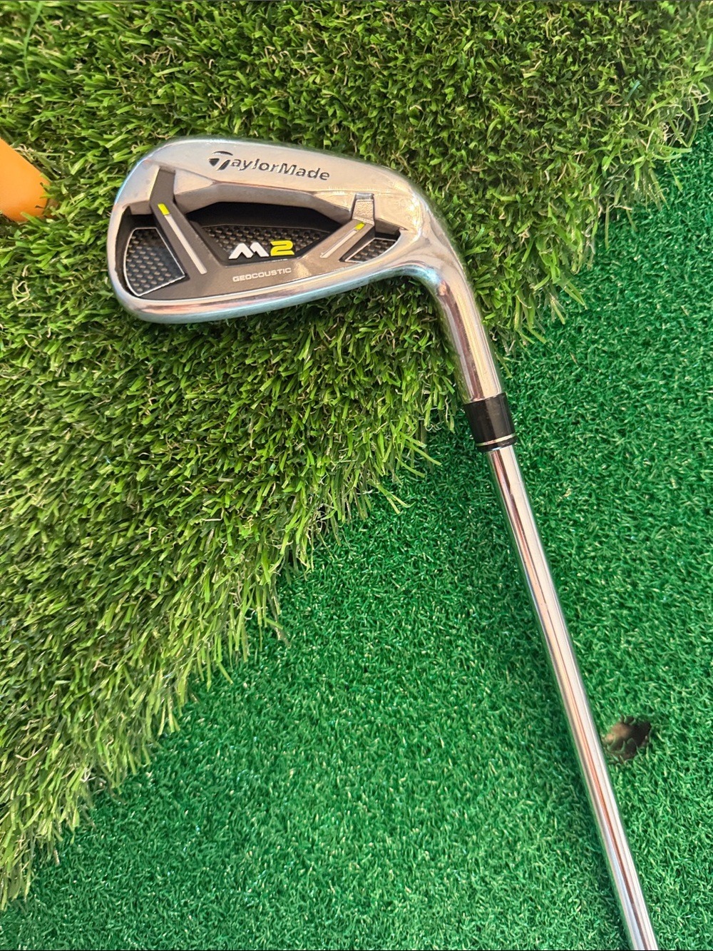 TaylorMade M2 Iron – Silver, Black, Yellow Accents 8 iron flex-R 88
